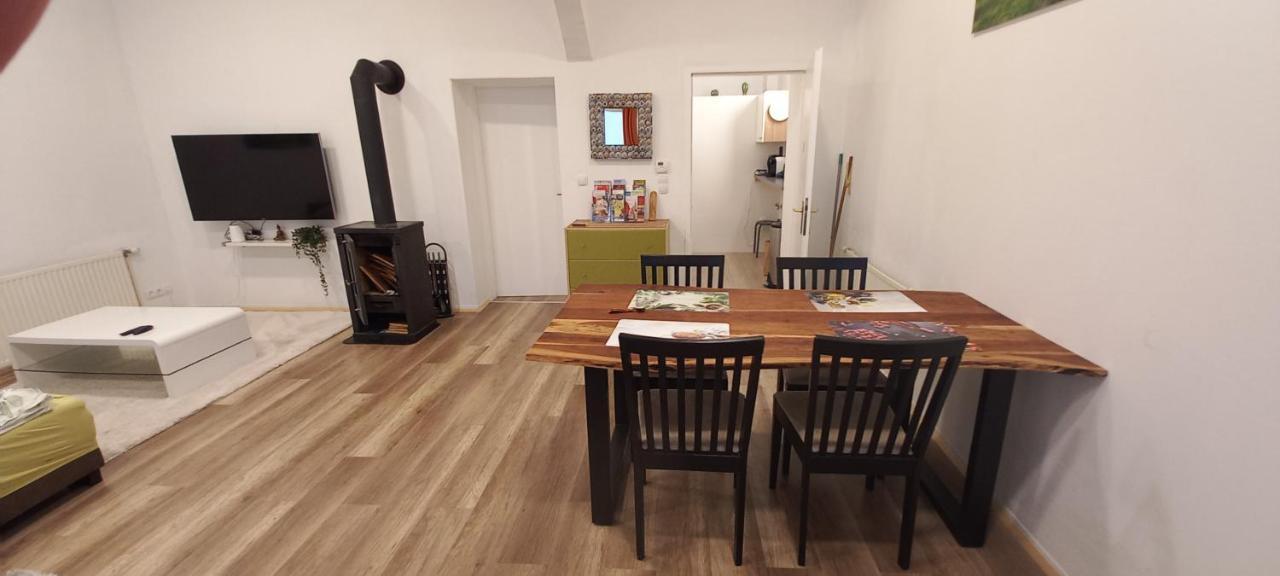 City Apartment Mit Direktzugang Виена Екстериор снимка