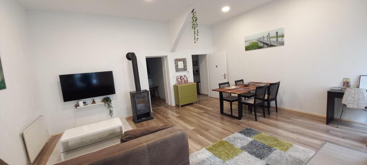 City Apartment Mit Direktzugang Виена Екстериор снимка