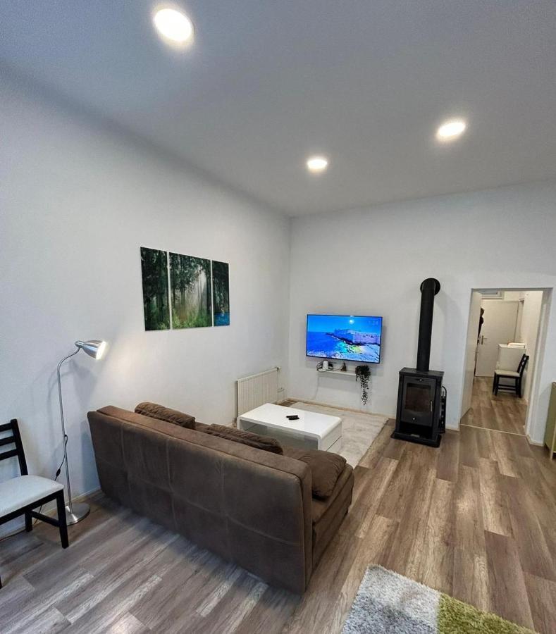 City Apartment Mit Direktzugang Виена Екстериор снимка